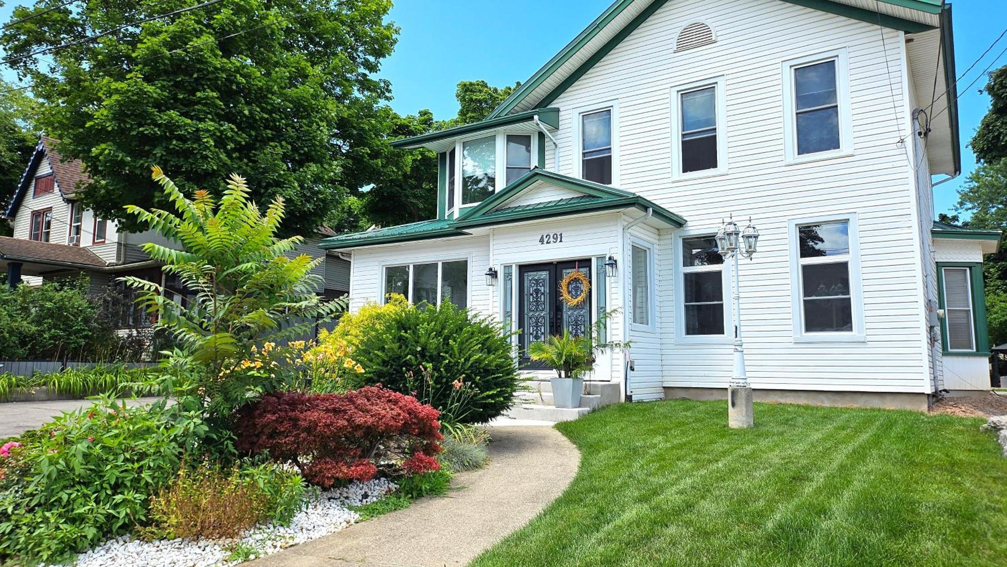 Serenity Inn Niagara Falls Exterior photo